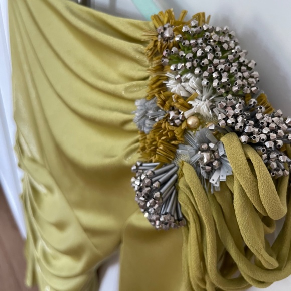 Dress - Picture 5 of 6